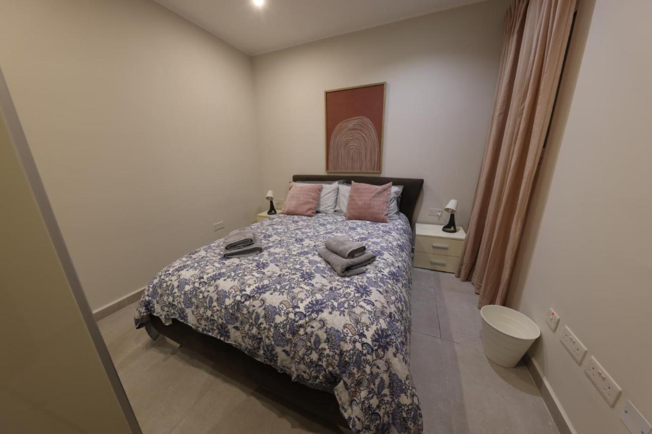 Comfort And Convenience Flat 4 Dad'S Court Bahía de San Pablo Exterior foto