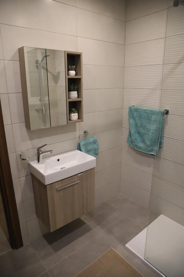 Comfort And Convenience Flat 4 Dad'S Court Bahía de San Pablo Exterior foto
